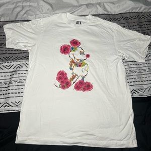 Women’s small Disney Mickey Mouse T-shirt